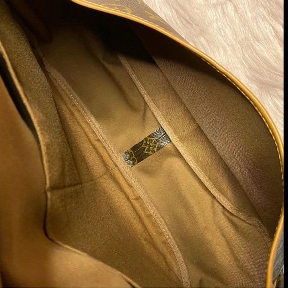 Louis Vuitton Saumur 35 - Picture 7 of 8